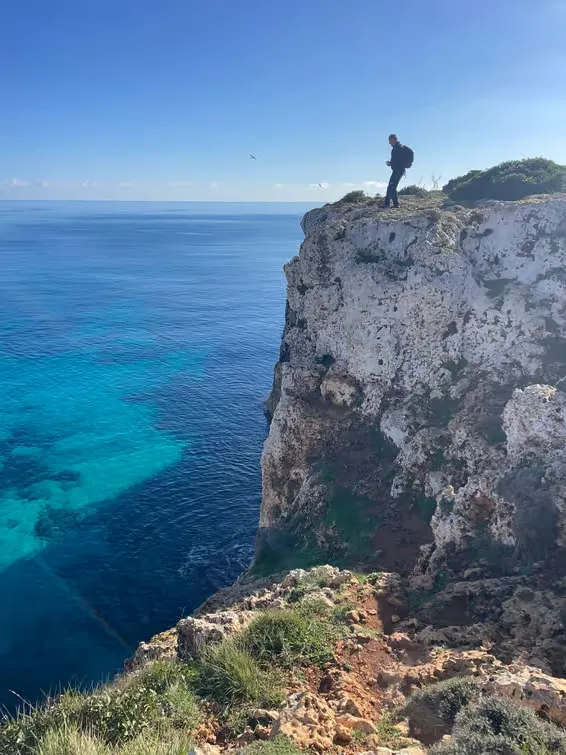 Hiking excursion along the coastal trail from Cala Romántica to Cala Varques